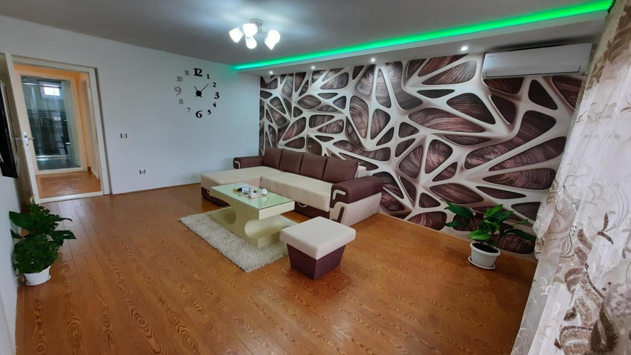 Exclusive Apartment Paracin Exterior photo
