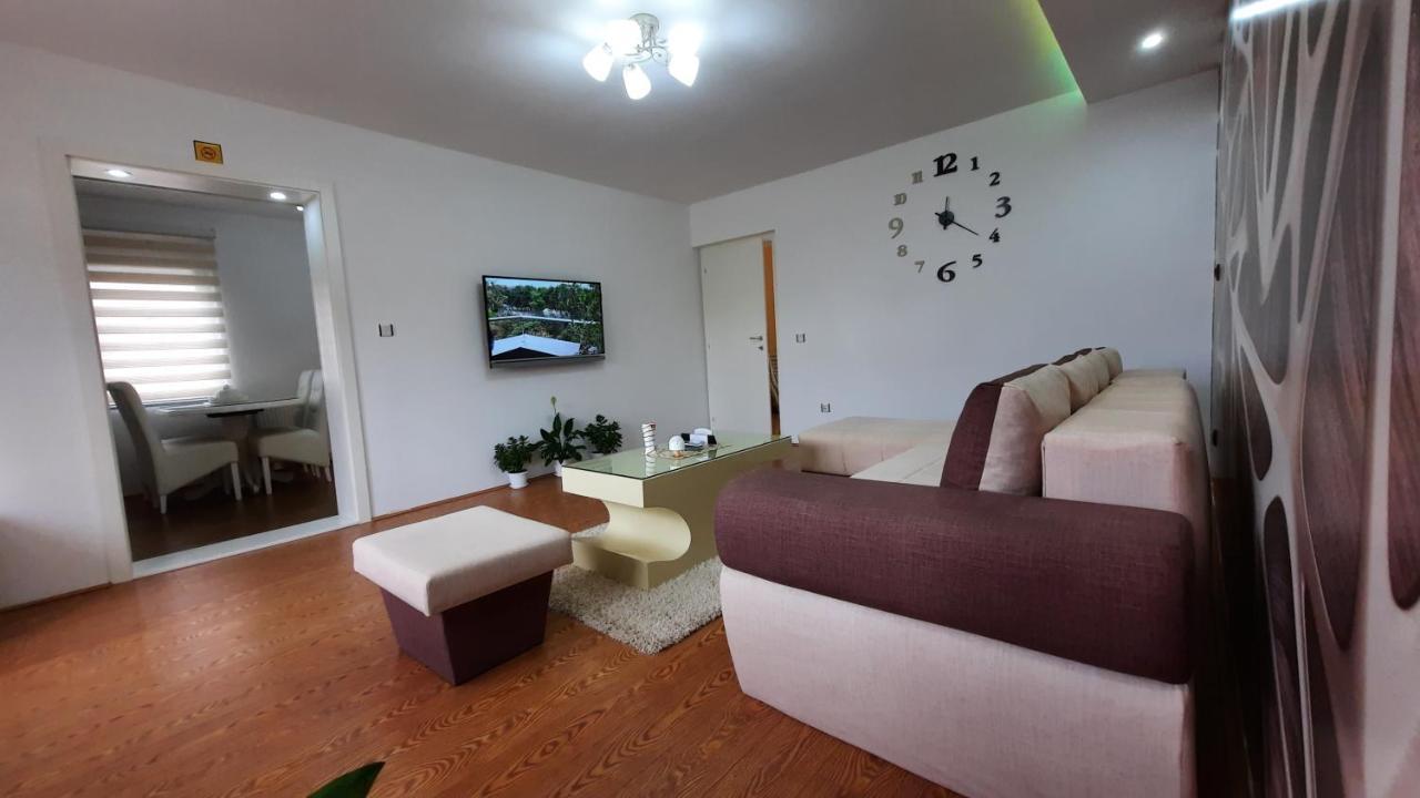 Exclusive Apartment Paracin Exterior photo